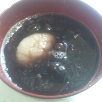 黒豆のぜんざいも良いですね♪うちの黒豆煮が甘さ控えめだったので、砂糖を少し足しました(^_^;)